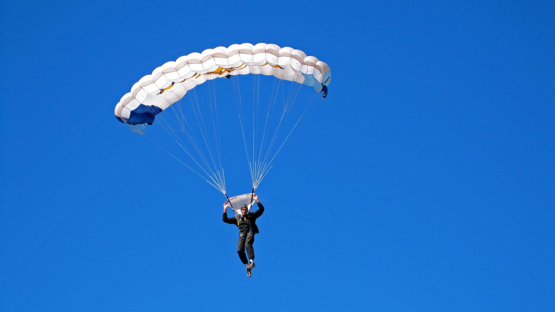 逆境中的“铁血战士”:最坚韧的球队精神,铁血战士最强的铁血